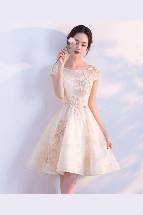 婚禮穿搭 　連身裙